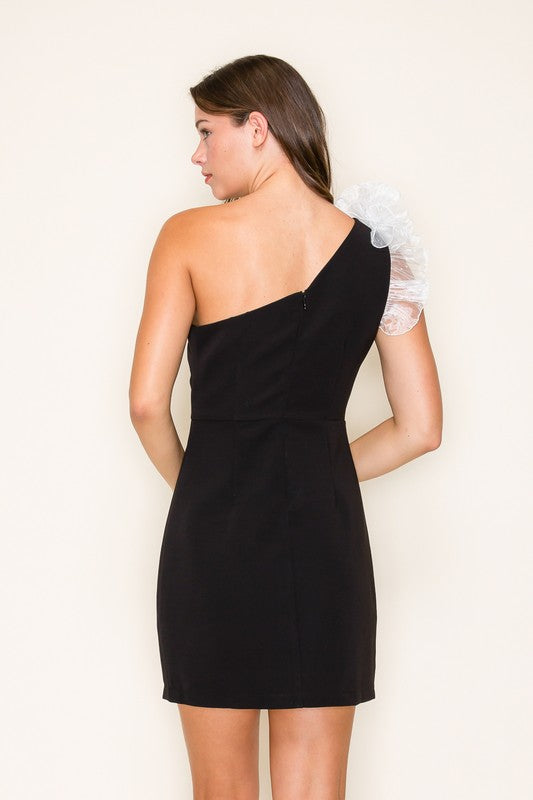 CLASSIC BLACK ONE SHOULDER MINI DRESS