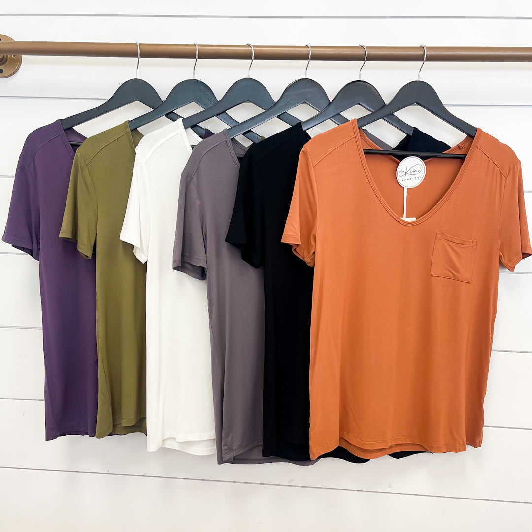 BASIC V-NECK POCKET TOP