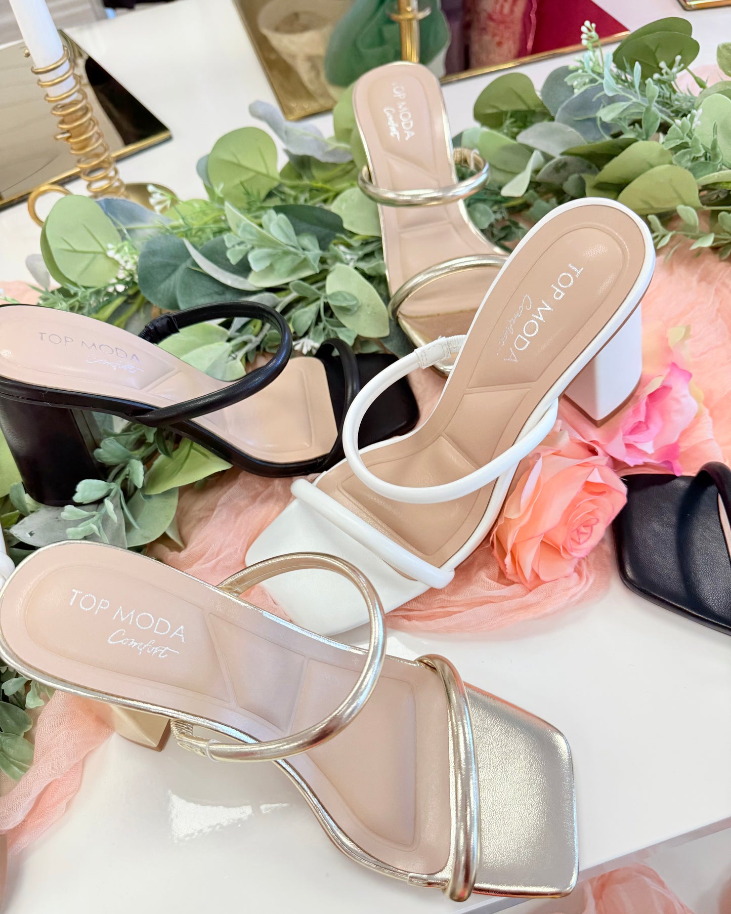 DOUBLE STRAP SLIP ON BASIC HEEL