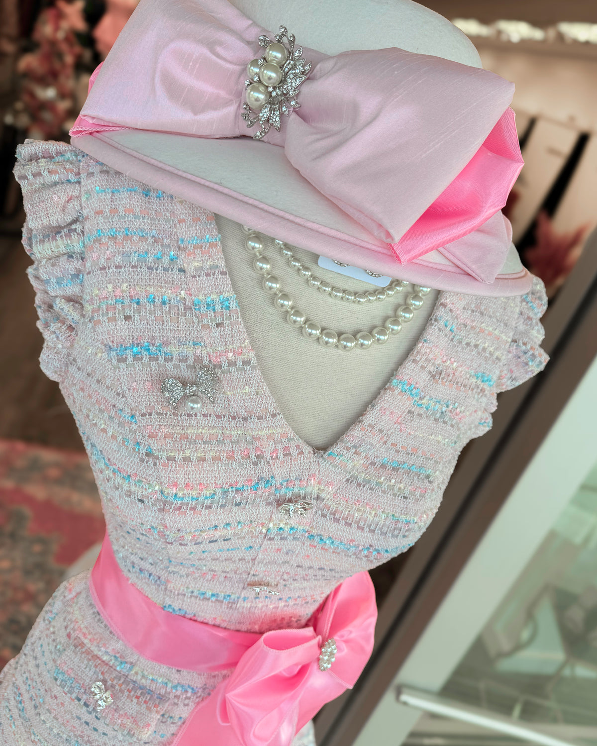 MEDIUM BRIM FELT BOW HAT BY TOUCAN