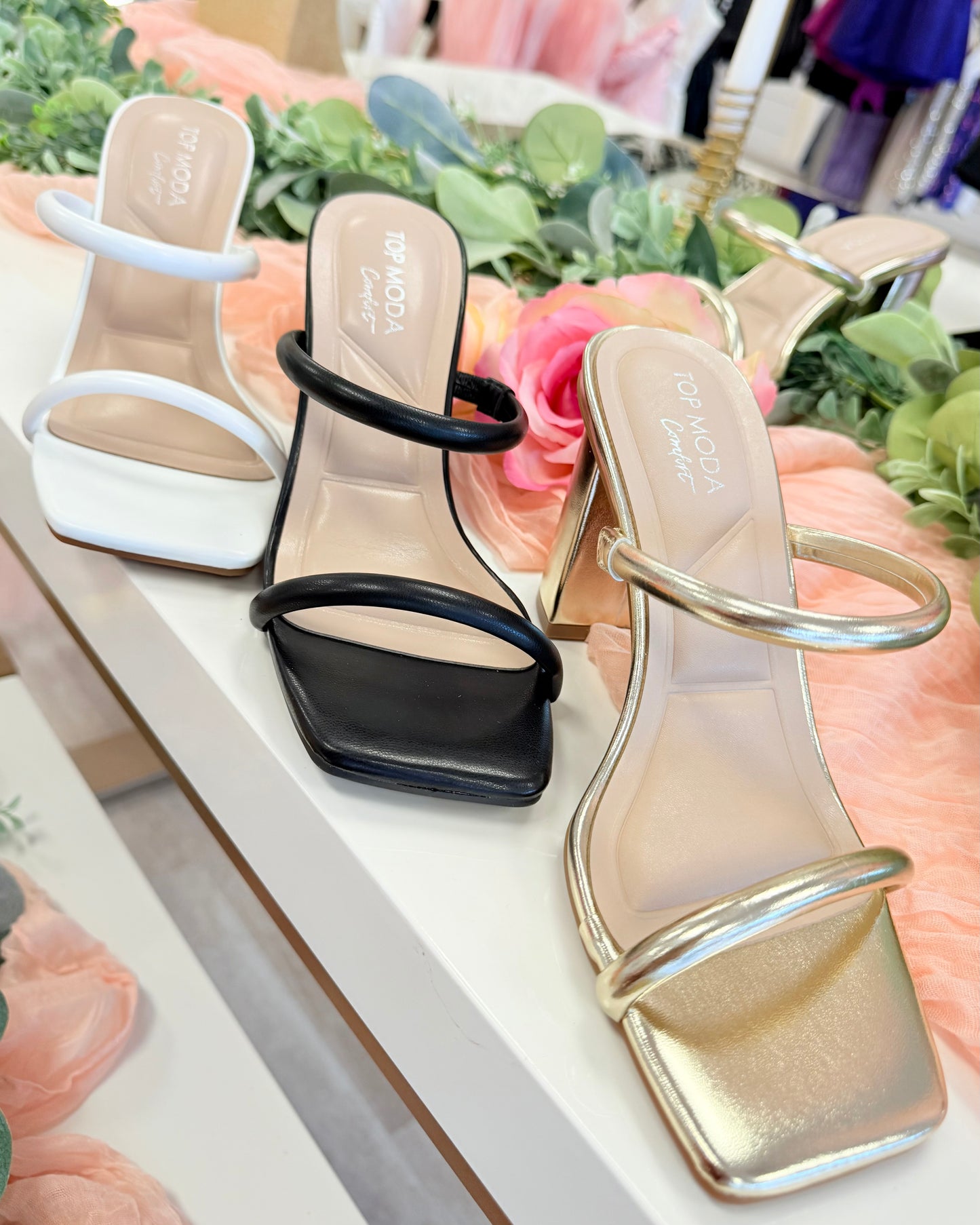 DOUBLE STRAP SLIP ON BASIC HEEL