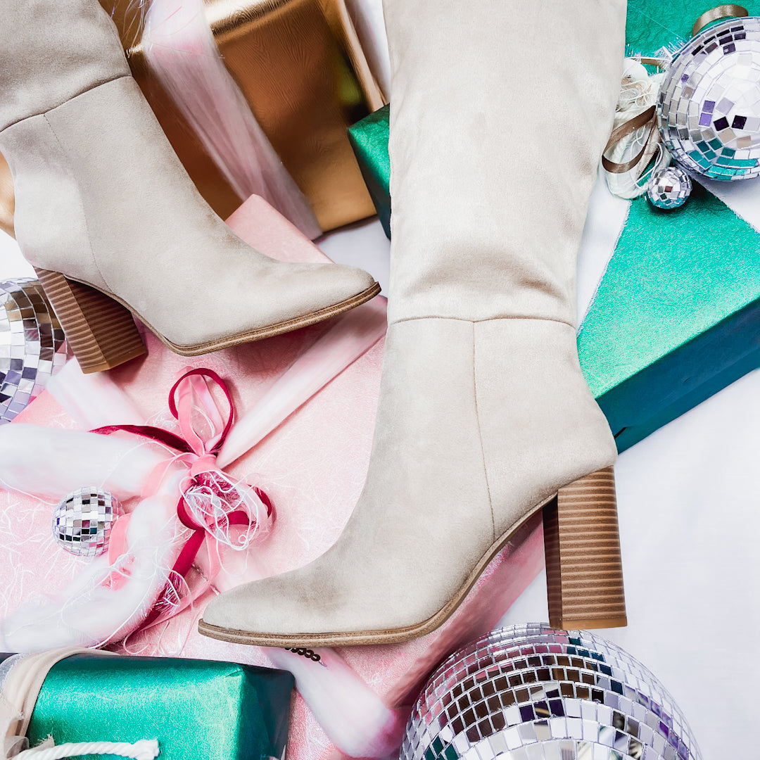 KNEE HIGH SUEDE BOOTS