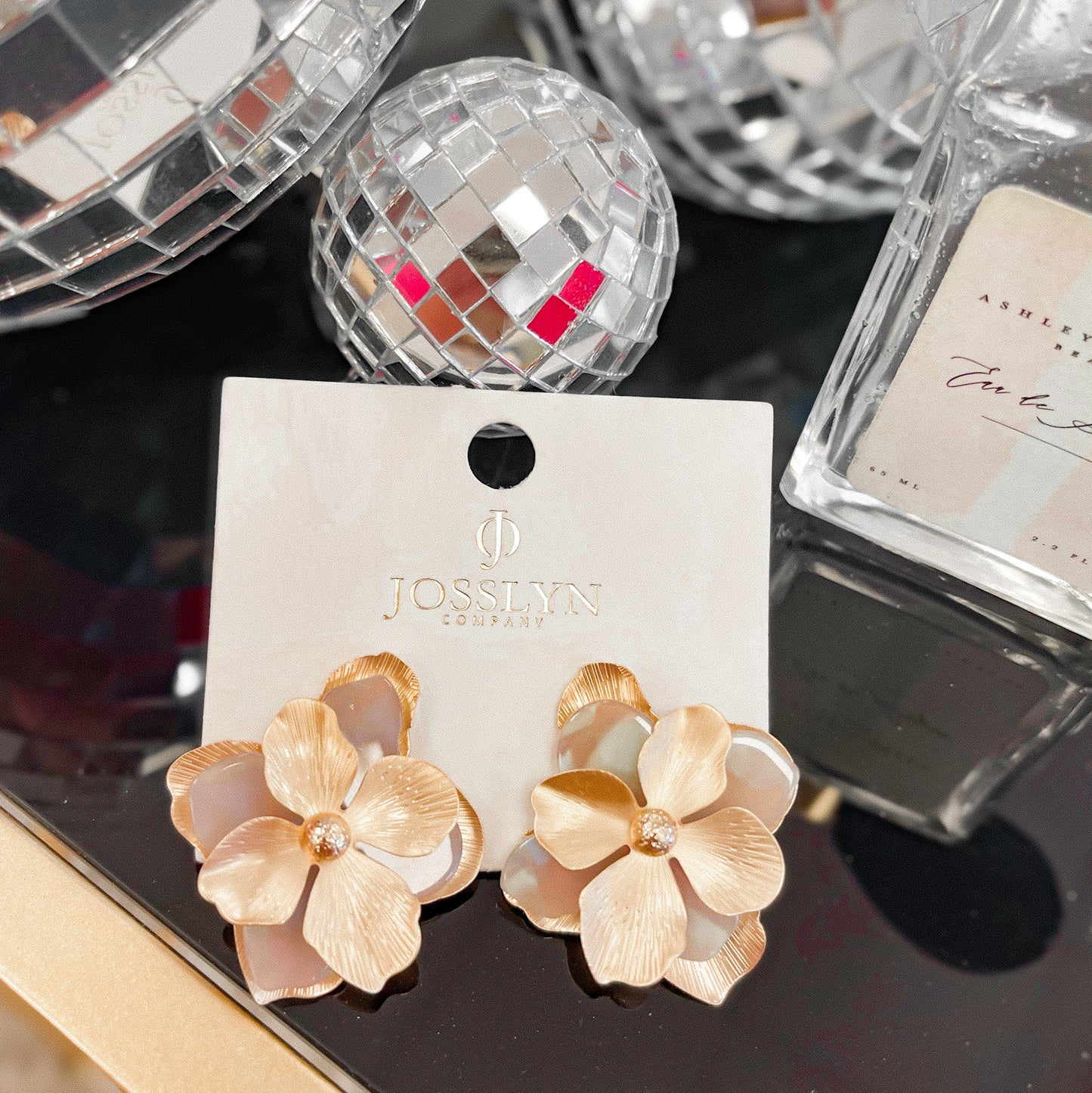 GOLD MOTHER OF PEARL FLORAL STUD EARRINGS