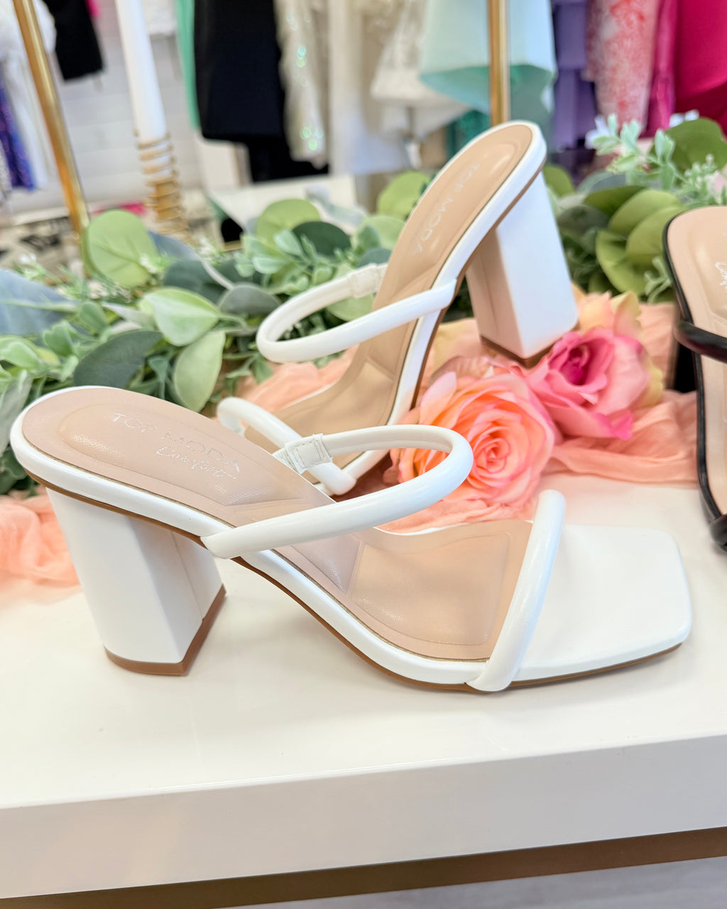 DOUBLE STRAP SLIP ON BASIC HEEL