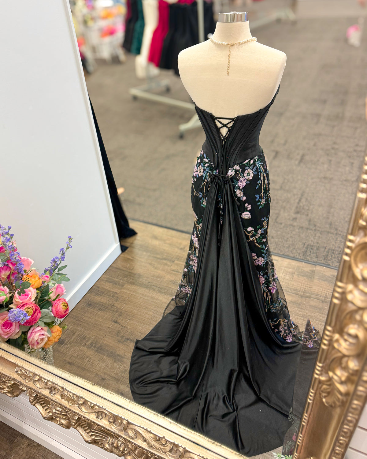 AVA PRESLEY ONE-OF-A-KIND 2740