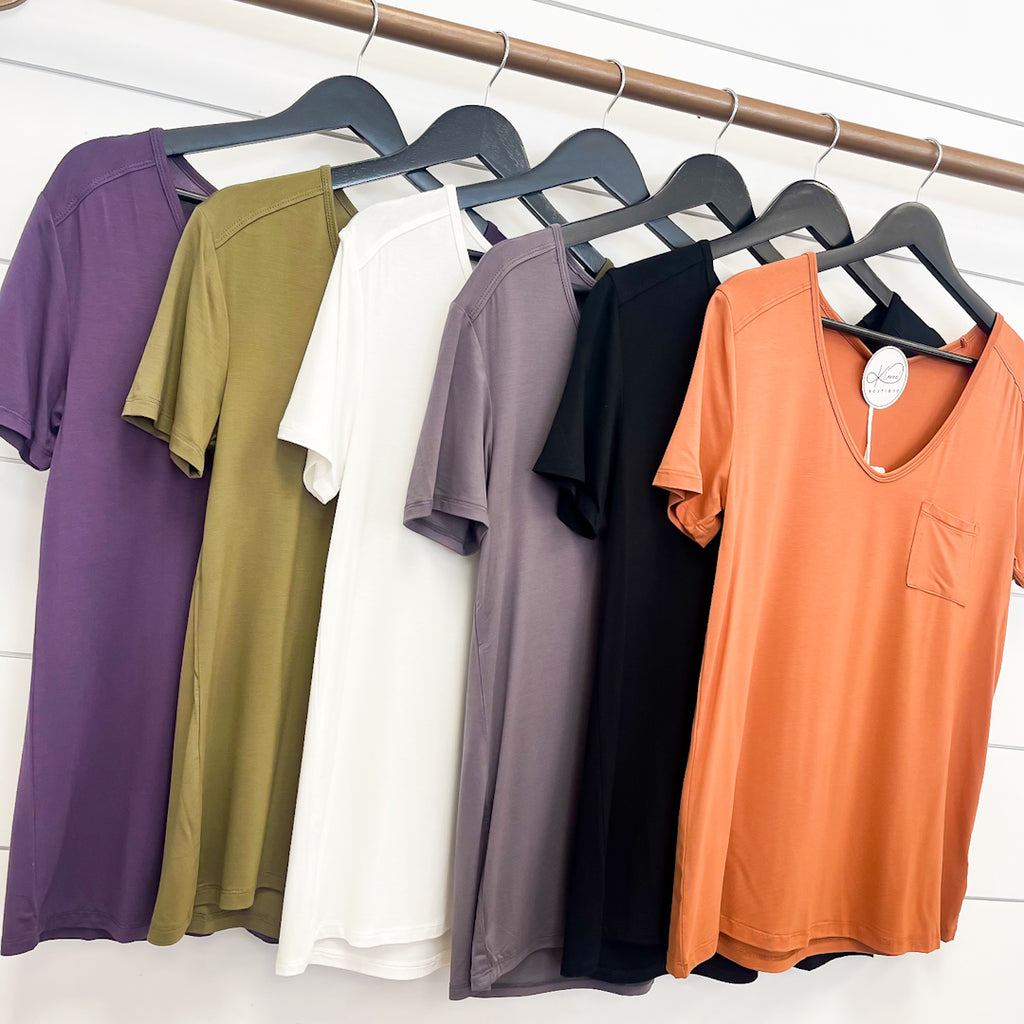 BASIC V-NECK POCKET TOP