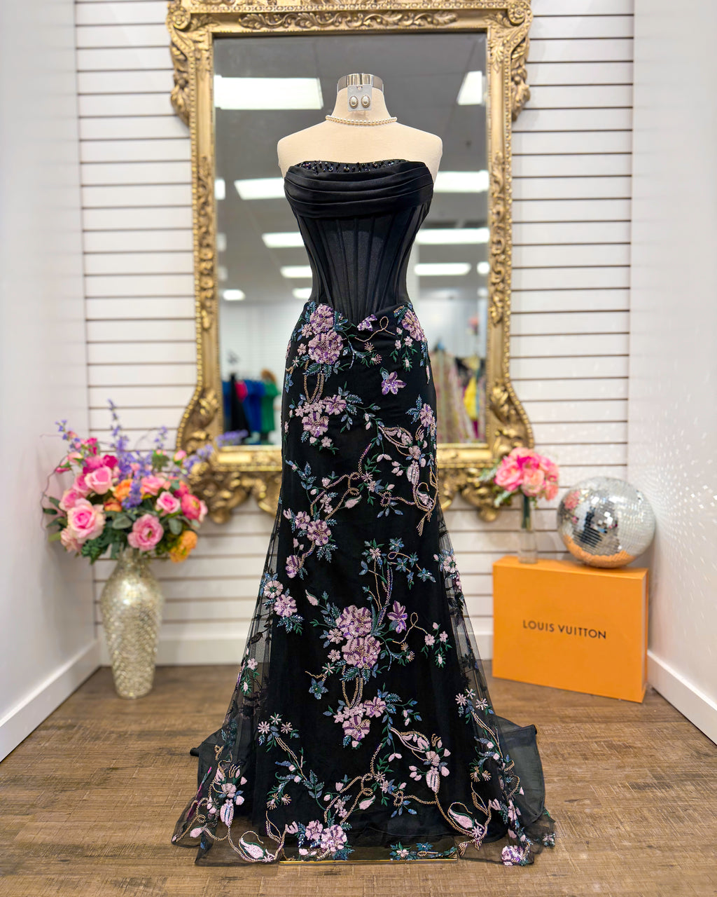 AVA PRESLEY ONE-OF-A-KIND 2740