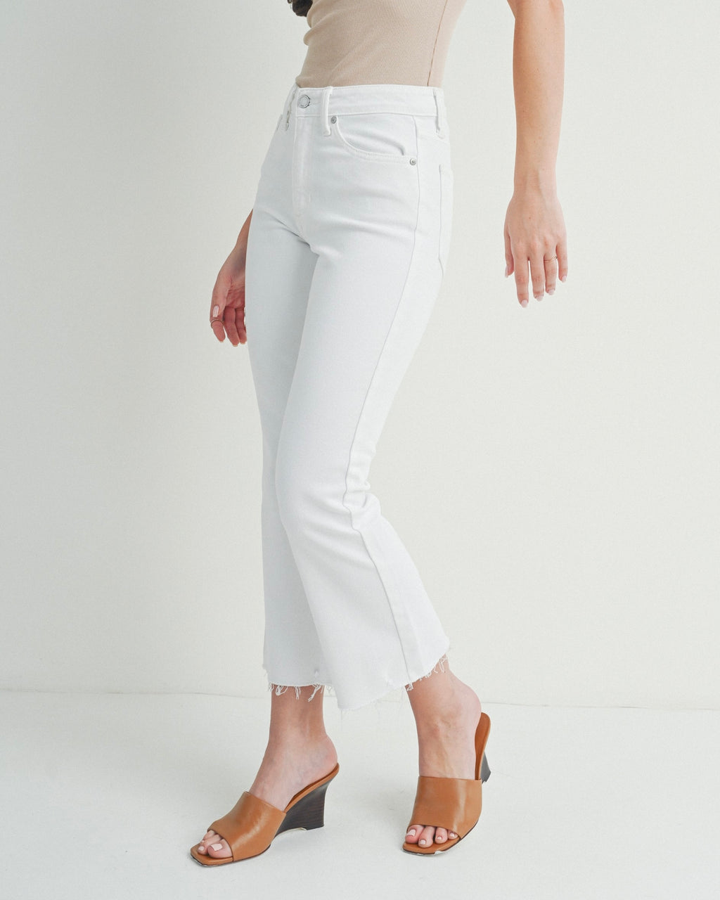 ON MY WAY WHITE CROPPED FLARES