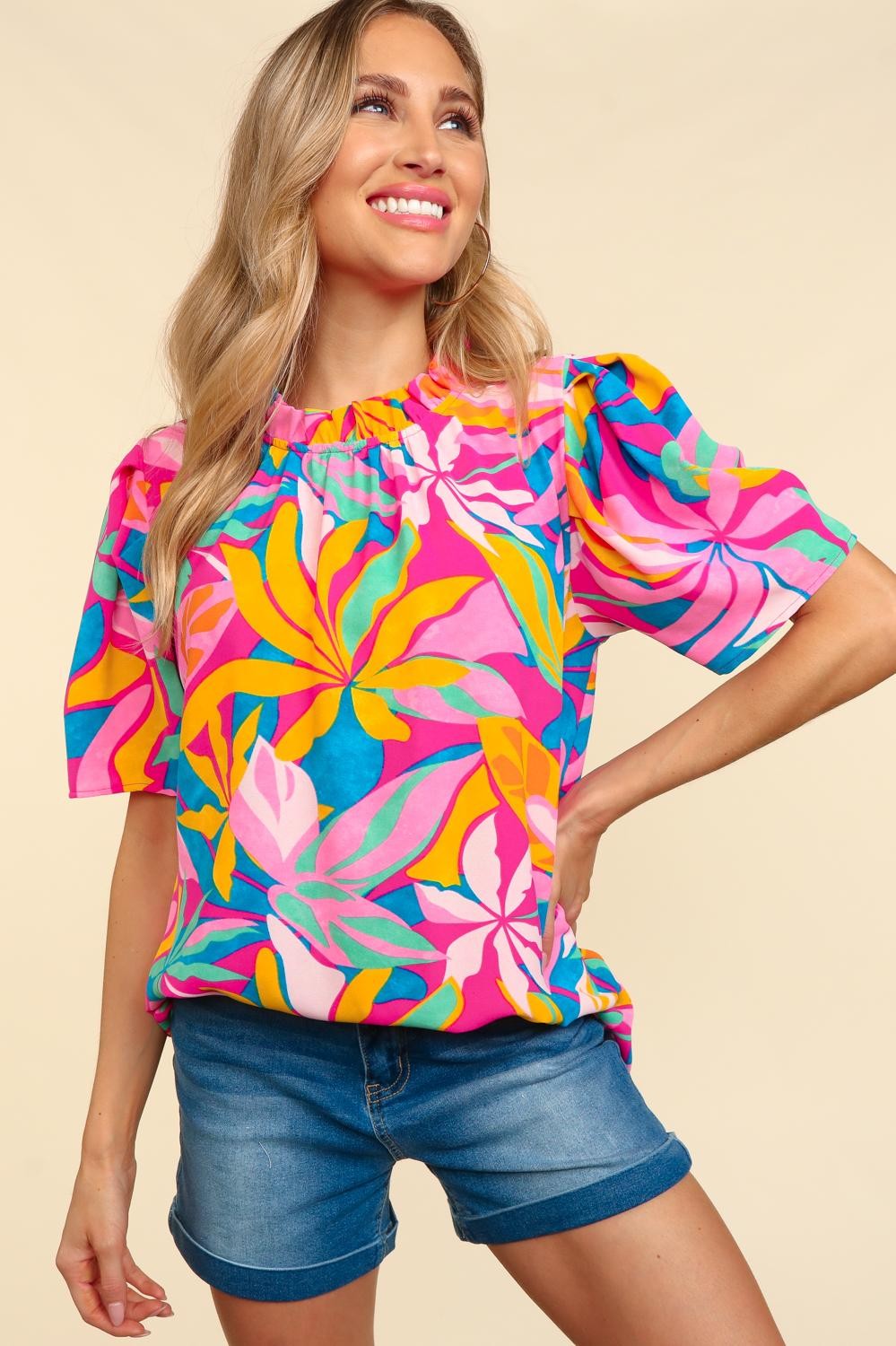 "ALOHA" TROPICAL PRINTED TOP