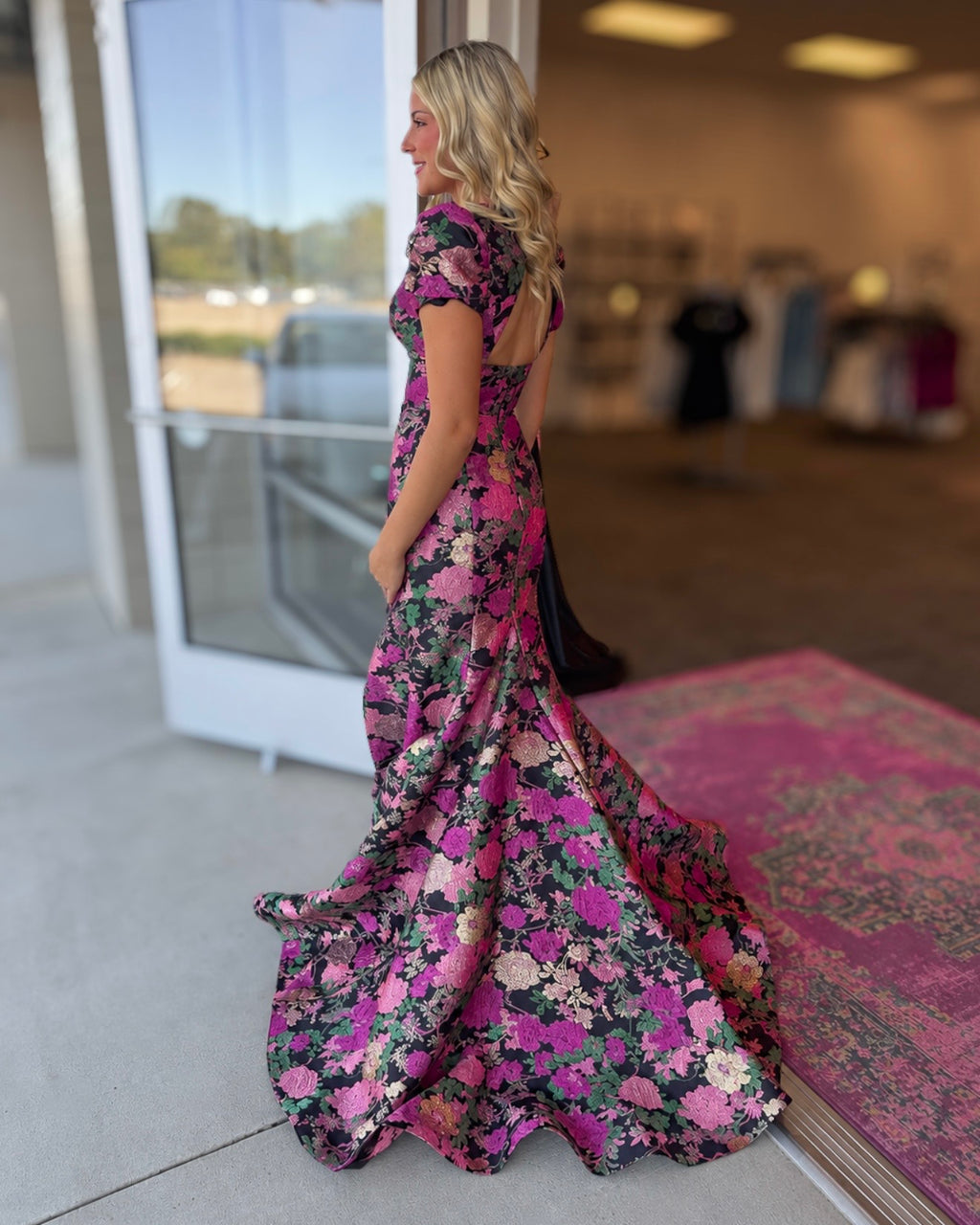 AVA PRESLEY ONE-OF-A-KIND 43079